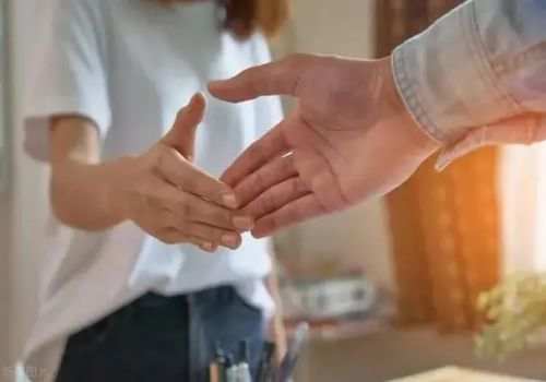 起訴保險公司需要什么手續(xù)和證據(jù)